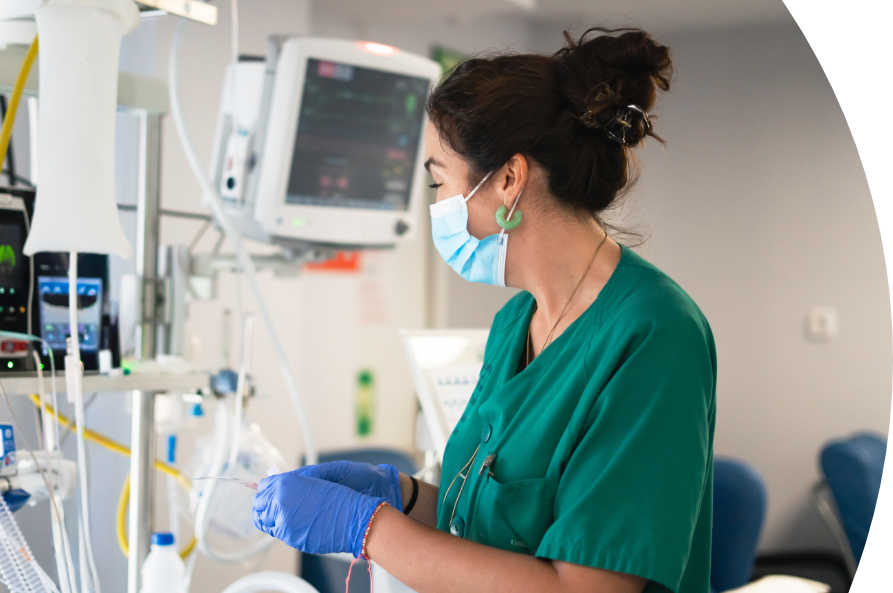 Medical device research in an ICU setting image